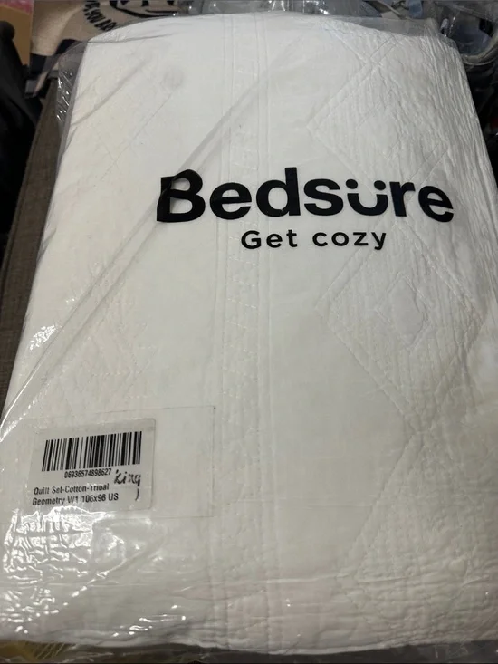 Bedsure White Quilted Cotton Quilt - Soft Geometric Stitching