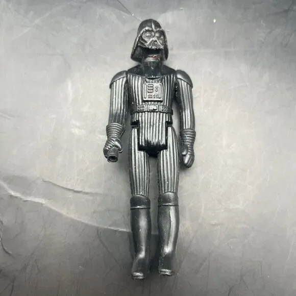1977 Kenner Star Wars Darth Vader 3.75