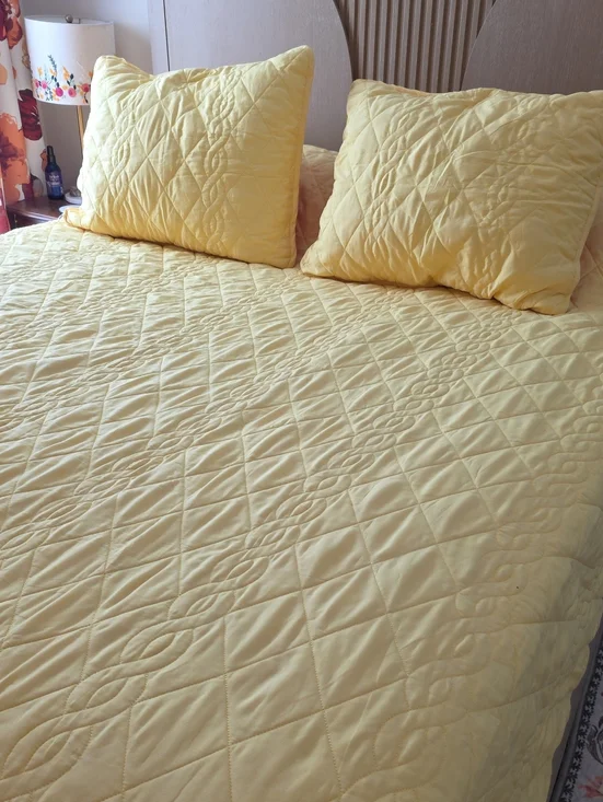 Yellow Quilted Bedspread and Pillow Set - Brand