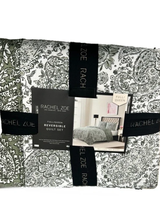 Rachel Zoe Green and White Floral Full/Queen Reversible Quilt Set 88”x92”