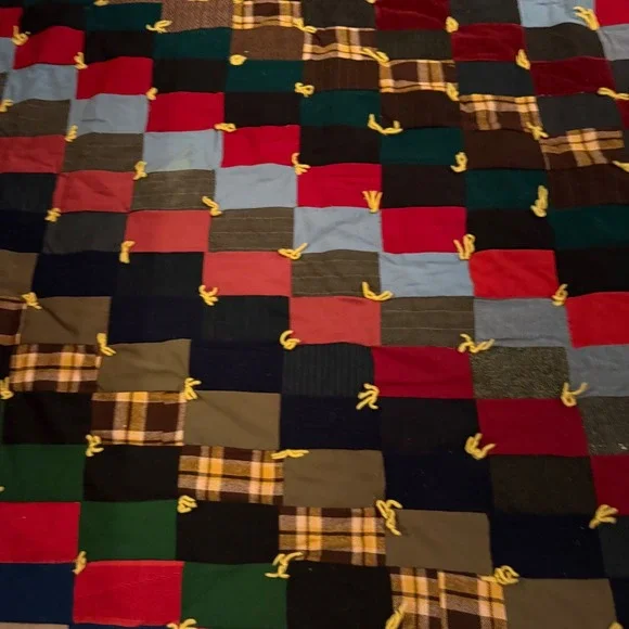 1.a.0.0.0.8.h Vtg Handmade Tied Patchwork Quilt 70x84 Mixed Fabric Folk Art