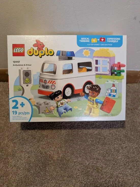 NWT LEGO DUPLO Town Ambulance and Driver Building Toy Playset 10447