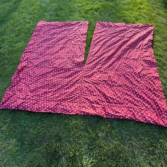 Vintage Cannon Floral Calico Quilted Bedspread Red Cottagecore Made in USA 94x81