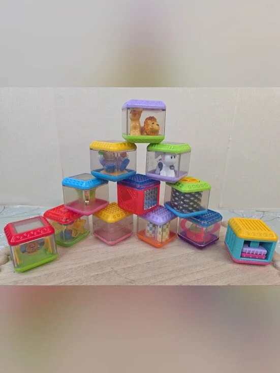 Fisher Price Vintage Peek A Boo Blocks
