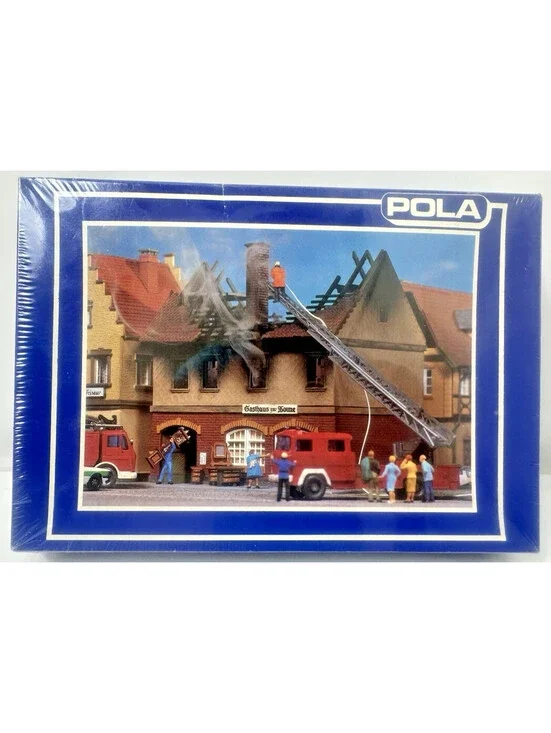 Vintage POLA 150 HO Scale Meister-Modell Gasthaus Brennendes Fire Damaged Kit