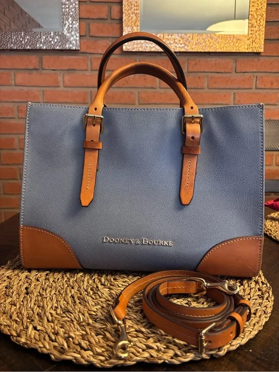 Dooney & Bourke Blue Satchel with Tan Leather Trim🤩🤩