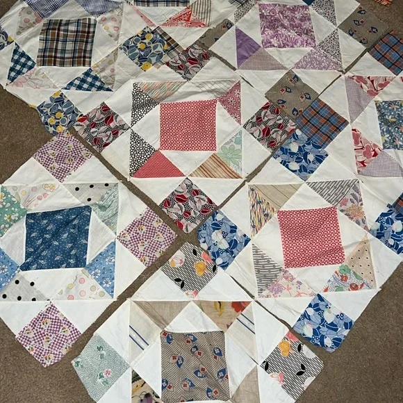 Lot 8 Vintage handmade quilt blocks 14.5” x 15”