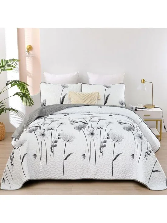 California King Floral Quilt Set - Cute Grey Flower Bedspread & Shams