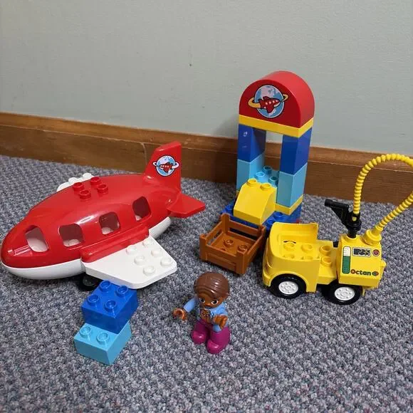 LEGO Duplo Airport set 10590 Replacement Pieces