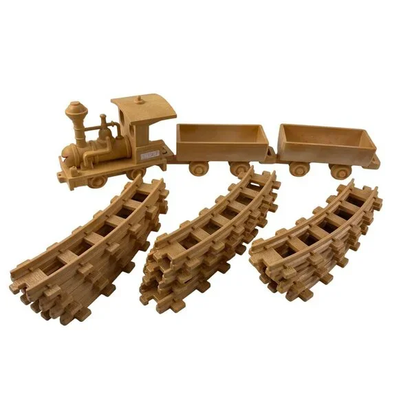 VTG 70s Lionel Happy Huff & Puff Train Set Plastic 12 Tracks Locomotive & 2 Cars