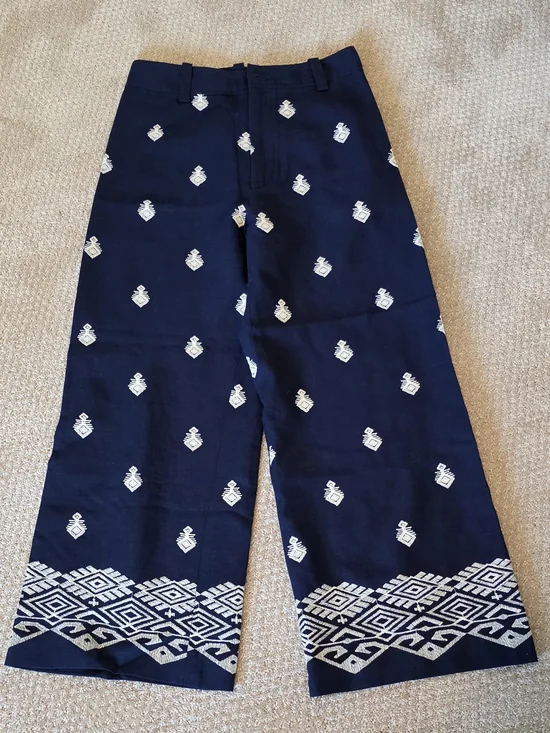 Zara Navy Wide-Leg Embroidered Pants with White Motif