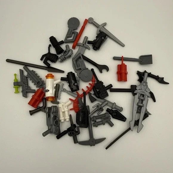 Lego Minifig Weapons And Tools‎ Assorted Lot 40 pieces 003