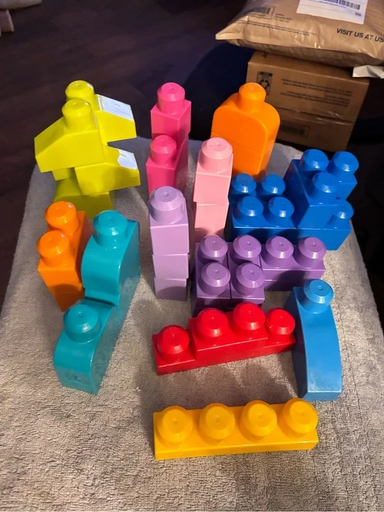 35 Bright Multicolor Kids Building Block Collection - Assorted Colors