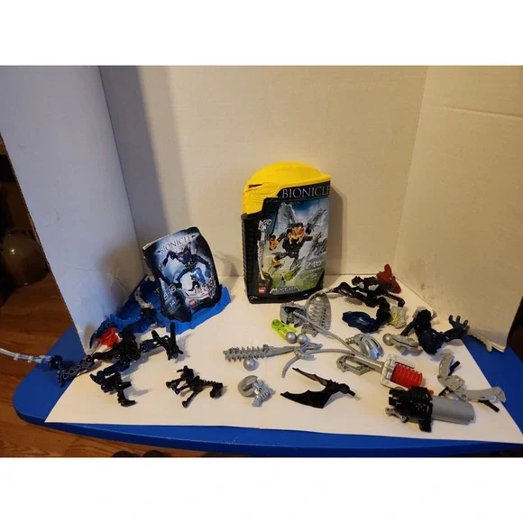 LEGO BIONICLE Mistika Gavla LOT- Masks, Weapons, misc parts Cases Manuals