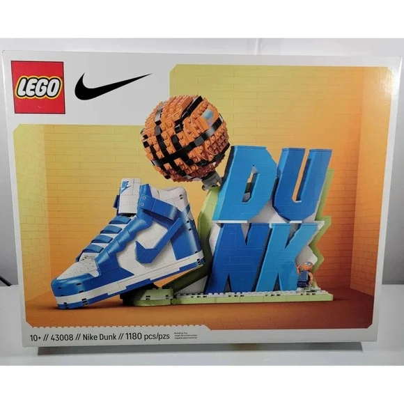 Lego Nike Dunk Set 43008 Limited Edition Buildable Sneaker Complete Set SEALED