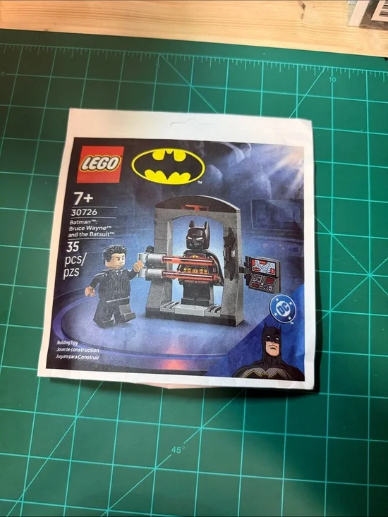 LEGO Batman Mini Build Set - Black, Gray & Dark Blue