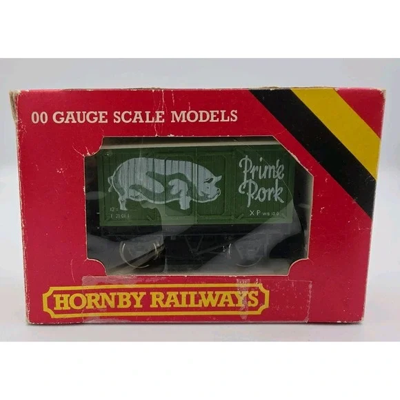 Vtg Tri-ang Hornby PRIME PORK CLOSED GOODS WAGON VAN OO/HO Scale Train Car R.216