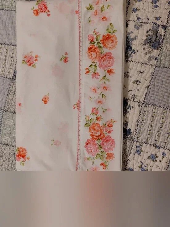 Vintage Floral Muslin Flat Sheet - Pink Rose Print