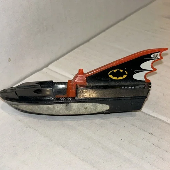 1960s VINTAGE CORGI BATMAN‎ PLASTIC BATBOAT NEEDS WINDSHIELD A4
