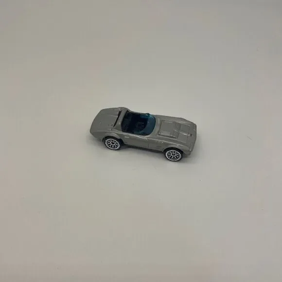 ‎2014 Hot Wheels 53 Corvette Convertible Gray