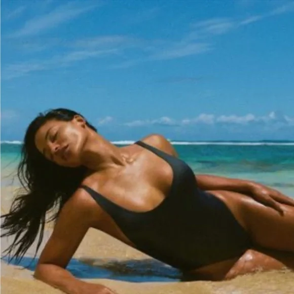 SKIMS Signature Swim Scoop Neck Onyx Black‎ One Piece Swimsuit NWT Size 2X