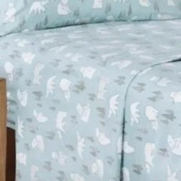 True North Polar Bear Flannel Flat Fitted Sheet Queen Size Green Cabin Winter