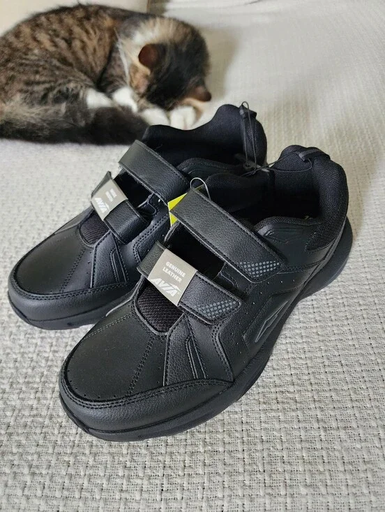 NWT Avia Black Leather Velcro Sneakers