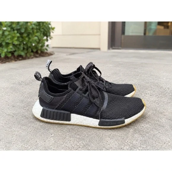 Adidas Originals NMD_R1 Core Black Gum Mens Running Shoes B42200 Size 8.5