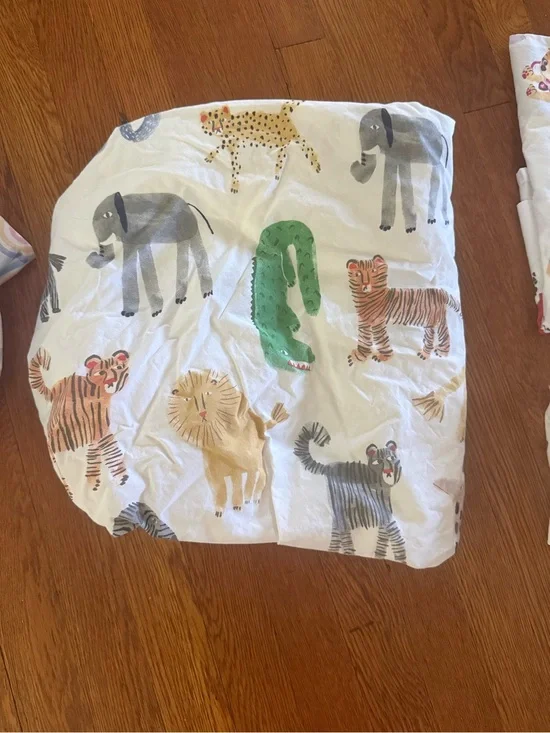 Pottery Barn Kids Fitted crib Sheet with Safari Animals