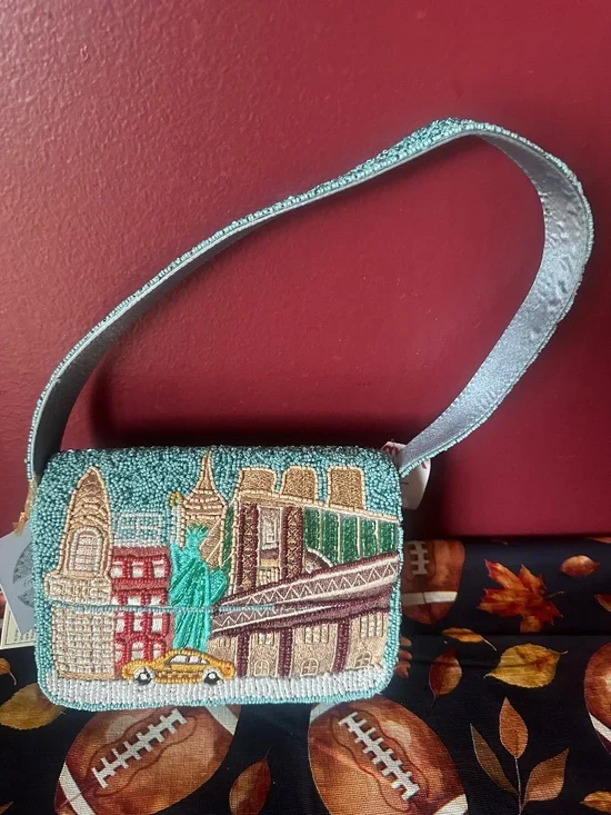 Viral LONDON beaded bag! NWT!