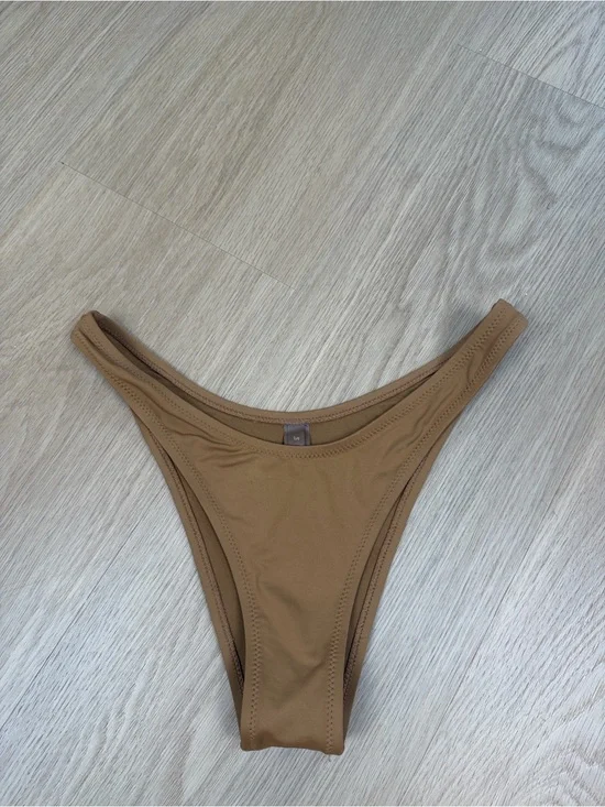 SKIMS Cheeky Dipped Bikini Bottom S