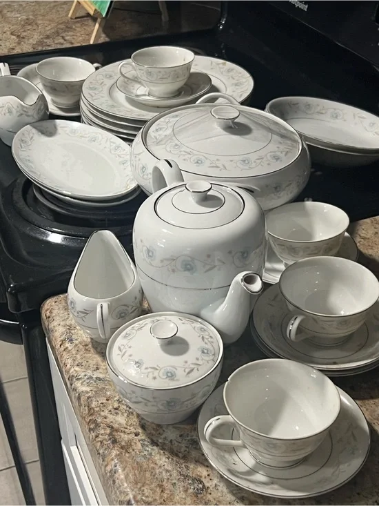 English Garden fine china huge set