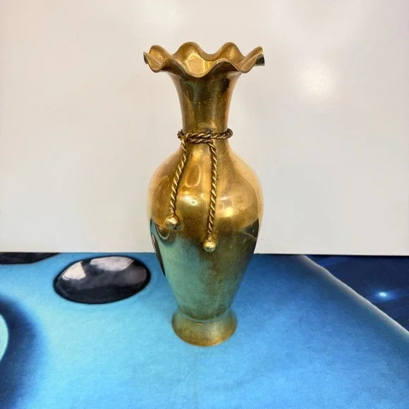Vintage Brass Ruffled Vase 13