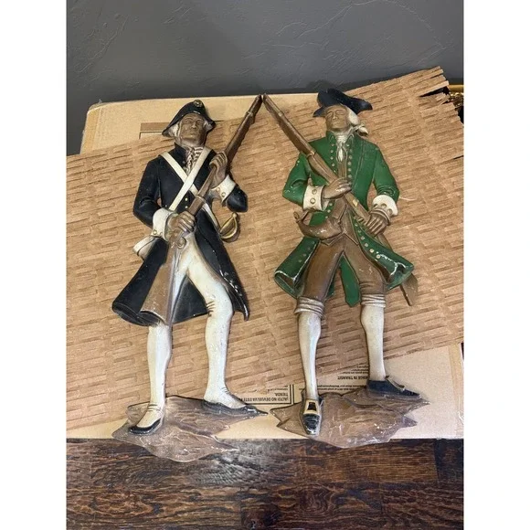 Vintage Sexton Cast Metal Revolutionary War Soldiers Wall Plaques Set of 2