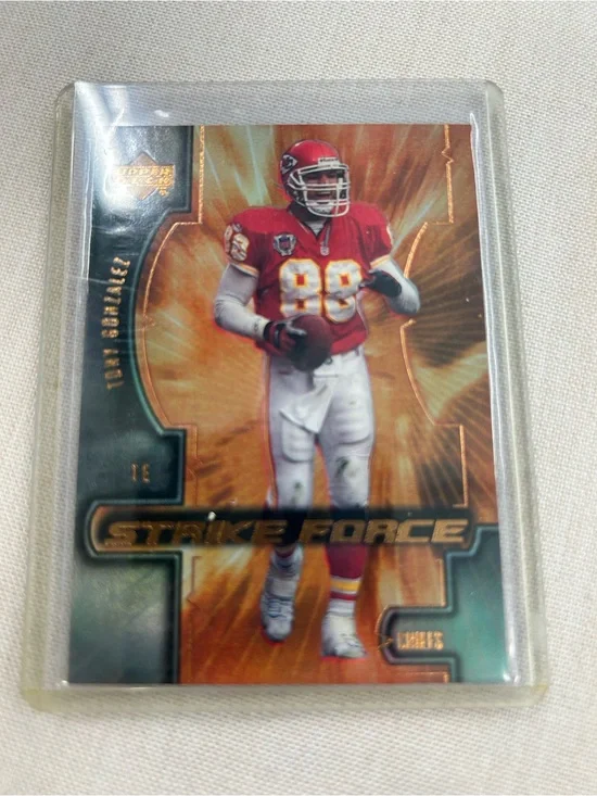 Upper Deck Strike Force Tony Gonzalez