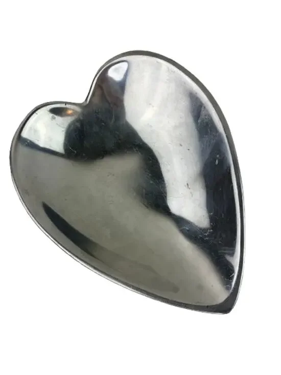 Vintage NAMBE Silver 11x9 Catch All Bowl Metal Polished Heart Decorative 119