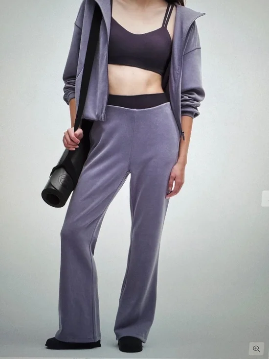 Lululemon Brushed Softstreme Mid-Rise Flared Pant Regular Grape Mist Large-NWOT