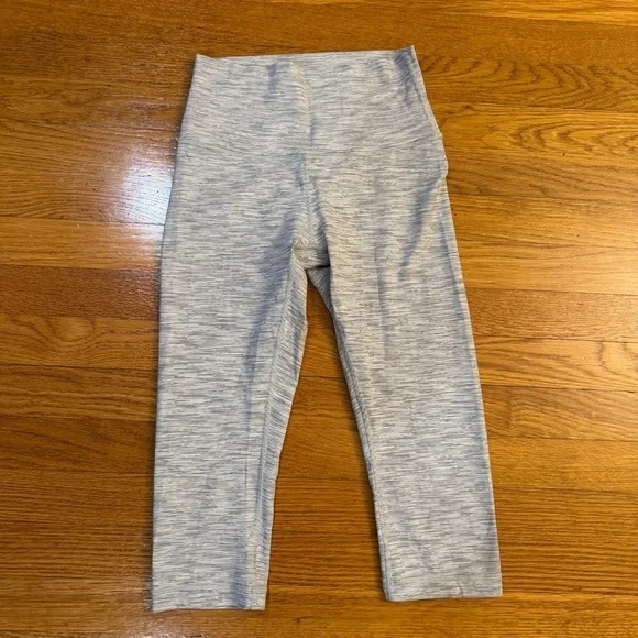 Lululemon Wunder Under Hi-Rise 1/2 Tight (Luxtreme) Wee Are From Space - Size 4