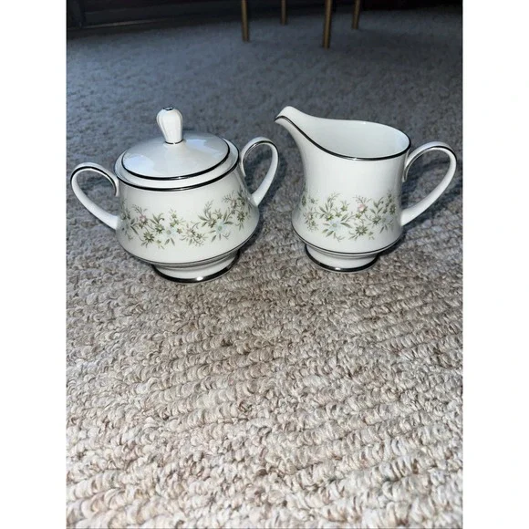 Noritake Savannah Platinum Covered Sugar Bowl‎ Creamer Floral 2031 Fine China