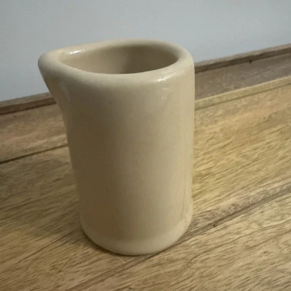 Vintage Creamer Tan 3.25
