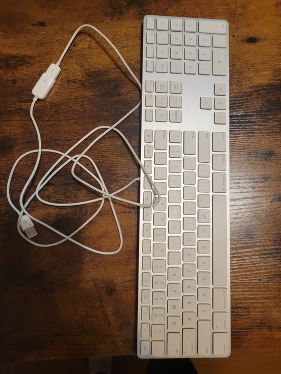 Apple White Wired Slim Desktop Keyboard