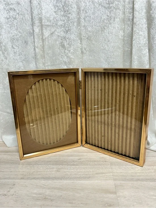 Vintage Gold Tone Hinged Double Picture Frame Oval Folding Tabletop