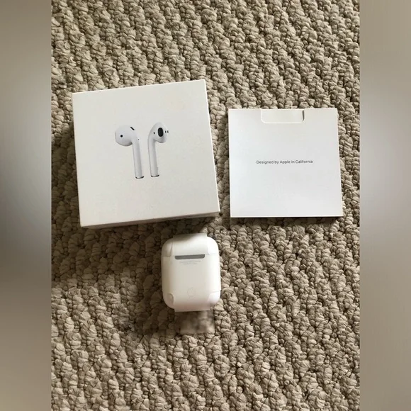 Apple Airpods 1st Gen Authentic Replacement Charging Charger Case A1602 with box