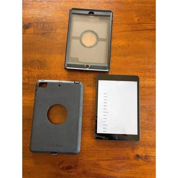 Ipad mini & otter box set