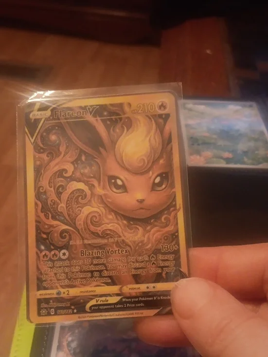 Flareon V Collectible Trading Card - Gold Foil Artwork (Orange)