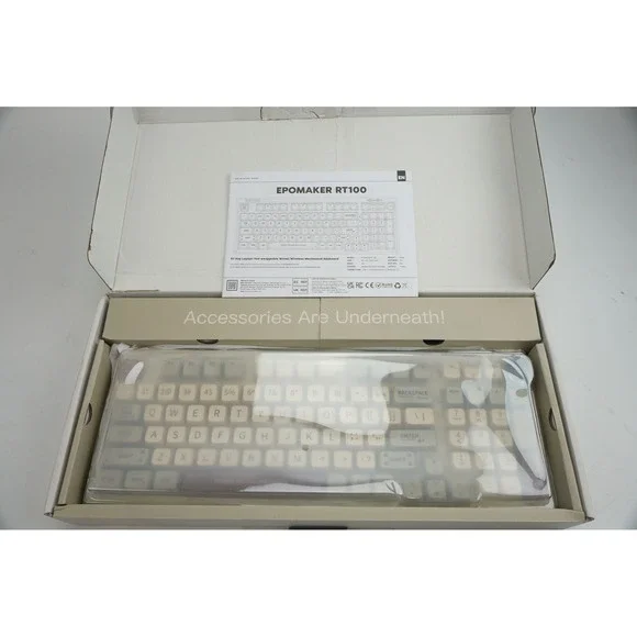 Epomaker RT100 Mechanical Keyboard Retro White Wireless Bluetooth Excellent