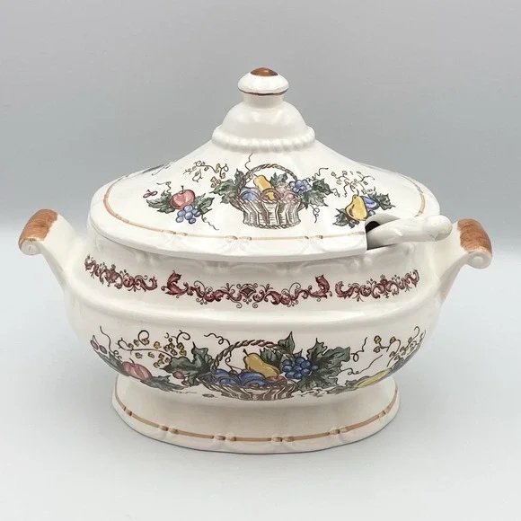Vintage 1980s Japan Fruit Basket Covered Soup Tureen with Ladle Harvest Ceramic‎