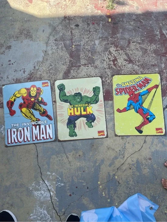 Marvel Superhero Wall Signs Set - Iron Man, Hulk, Spider-Man (Yellow/Red/Green)