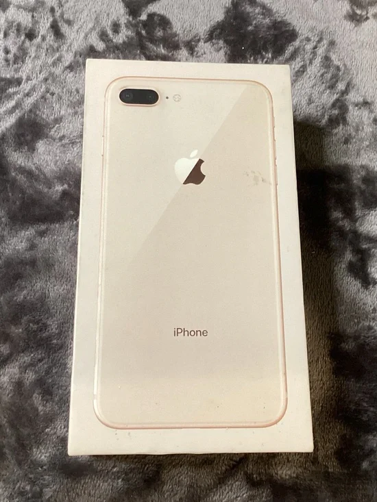 Apple iPhone 8 Plus Box