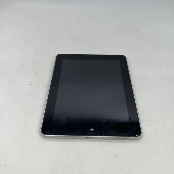 Apple iPad Model A1337 16 GB Space Grey 1st Generation For Repair